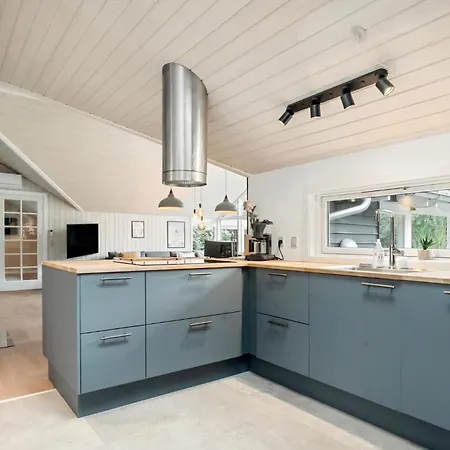 Awesome In Vaeggerlose With Sauna Semesterbostad Bøtø By